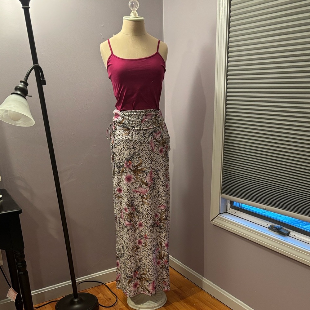 White House Black Market Floral Print Maxi Skirt in Pink and Cream